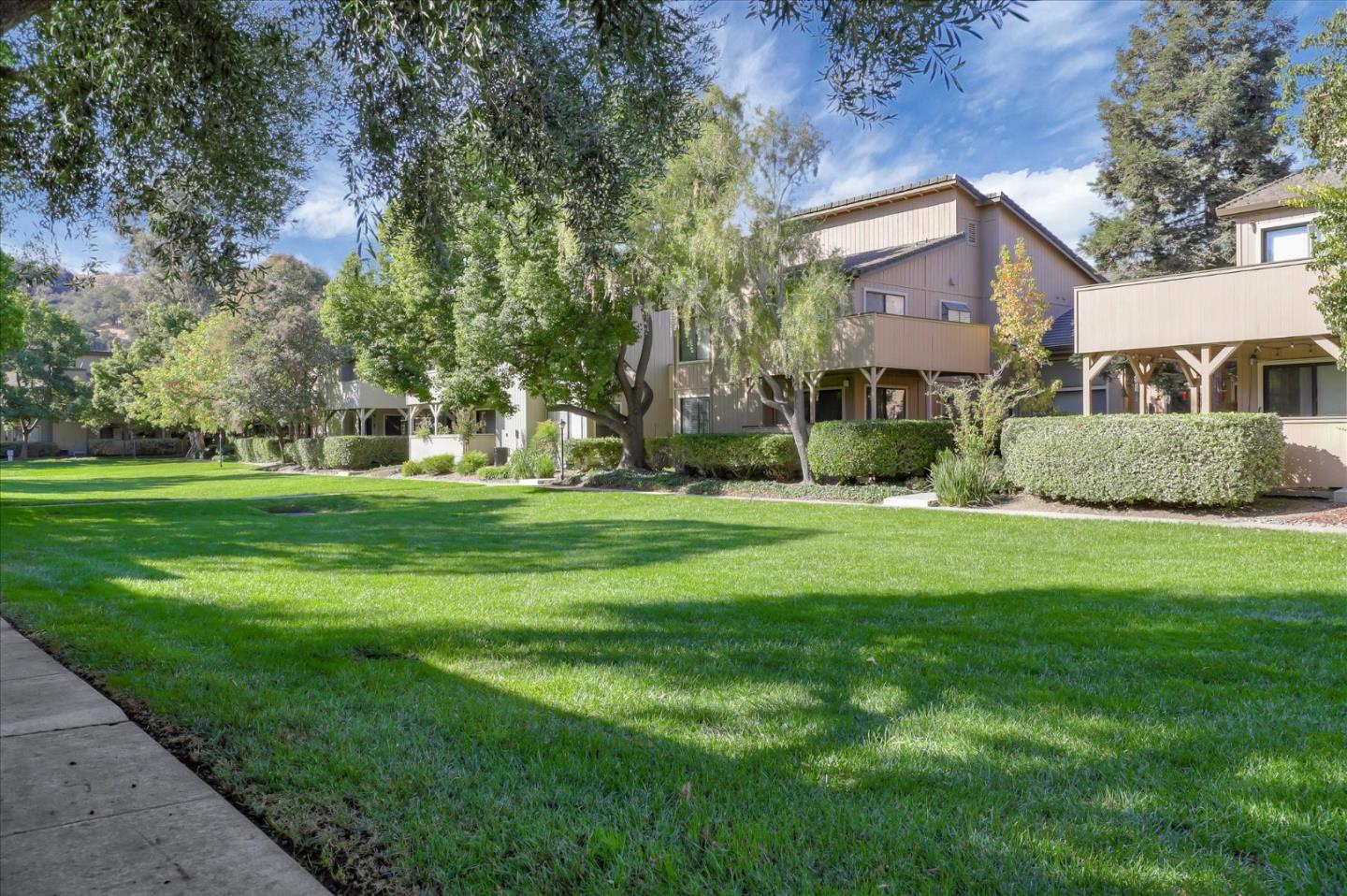 155 Del Monte Ln, Hill, CA 95037 2 Beds 2 Baths (Sold