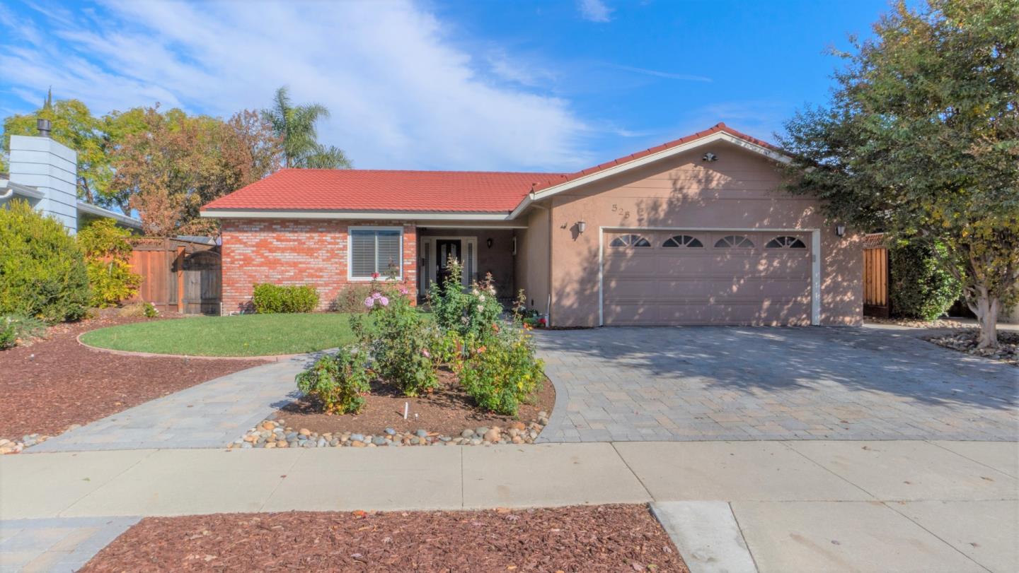 Detail Gallery Image 1 of 1 For 525 Canton Dr, San Jose,  CA 95123 - 3 Beds | 2 Baths