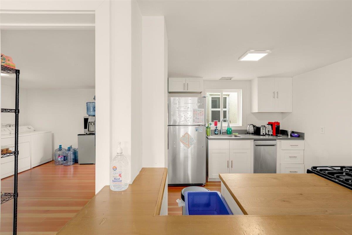 161 South Boulevard, SAN MATEO, California 94402, ,Comm Industrial For Sale,For Sale,South Boulevard,40961927