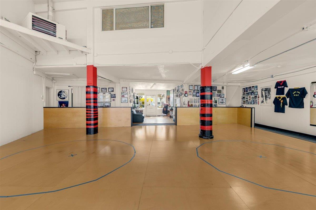 161 South Boulevard, SAN MATEO, California 94402, ,Comm Industrial For Sale,For Sale,South Boulevard,40961927