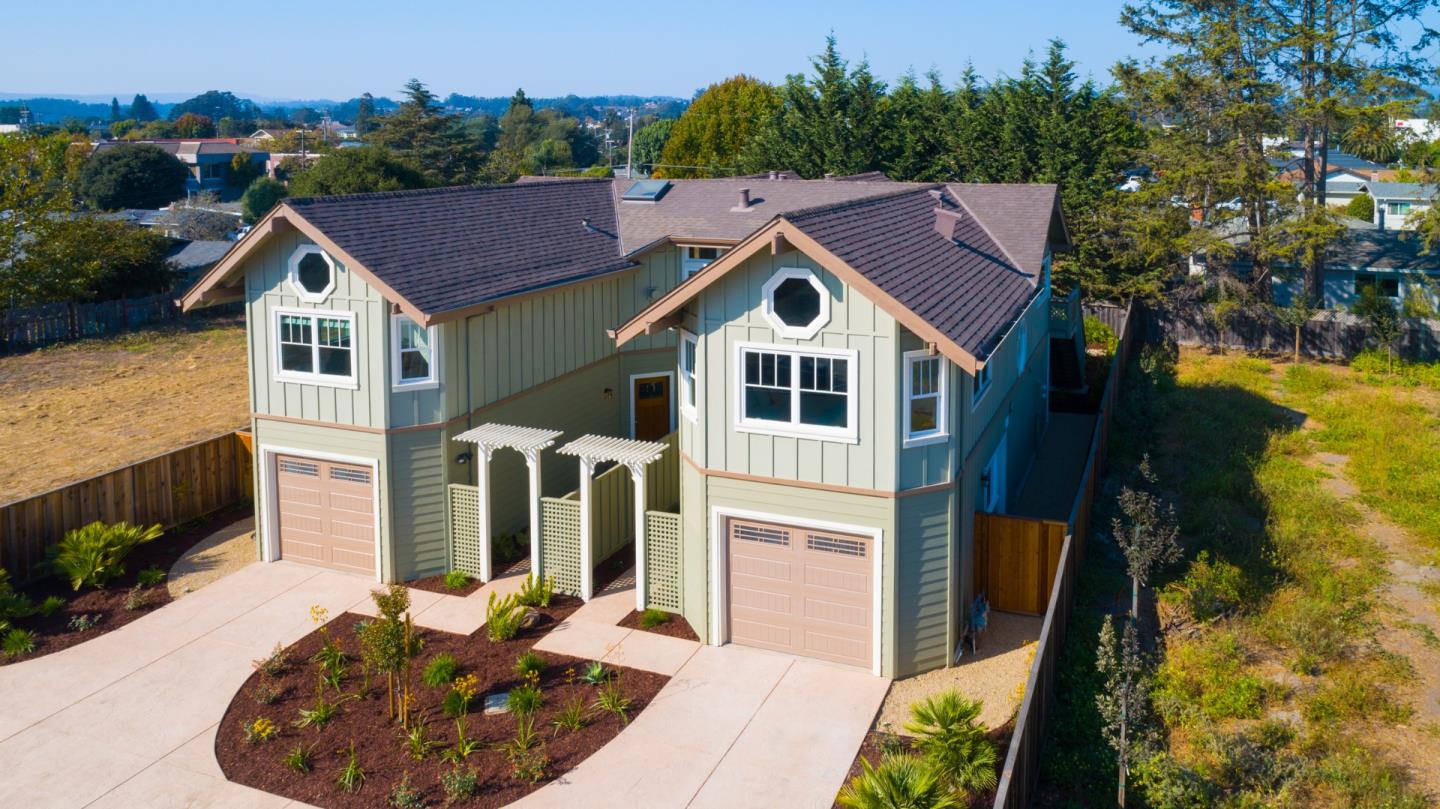 Detail Gallery Image 1 of 1 For 4201 Clares St, Capitola,  CA 95010 - 3 Beds | 2 Baths