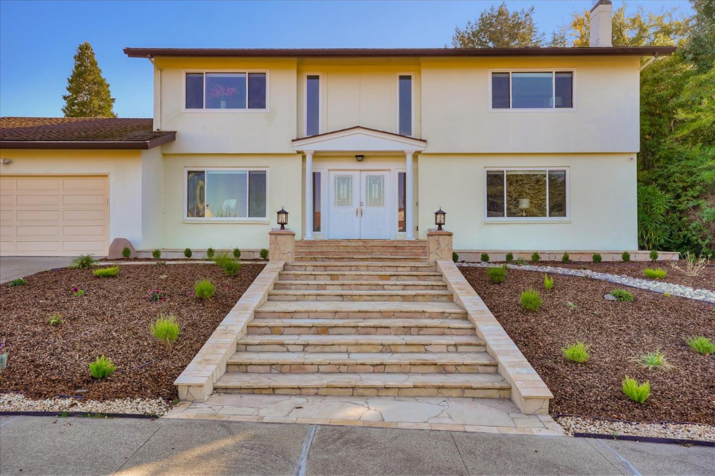 Detail Gallery Image 1 of 1 For 2757 Comstock Cir, Belmont,  CA 94002 - 5 Beds | 4 Baths