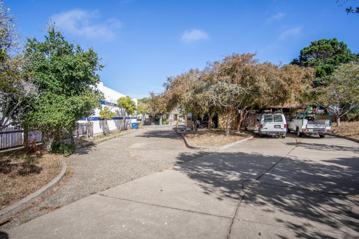 319 Forest Avenue, PACIFIC GROVE, California 93950, ,Comm Industrial For Sale,For Sale,Forest Avenue,40962009