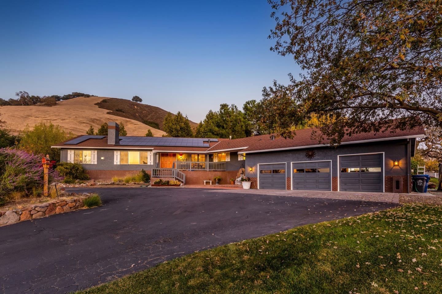 15410 Carey Ln, San Martin, CA 95046 3 Beds 3 Baths (Sold