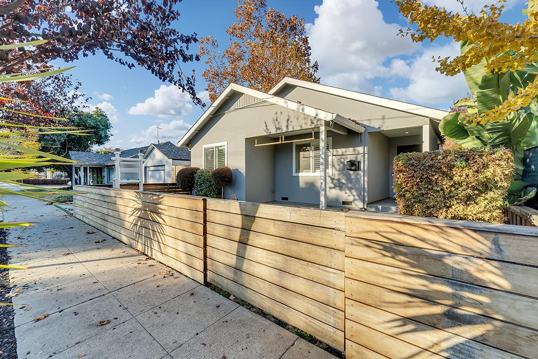 Detail Gallery Image 1 of 1 For 563 W Washington Ave, Sunnyvale,  CA 94086 - 3 Beds | 2 Baths