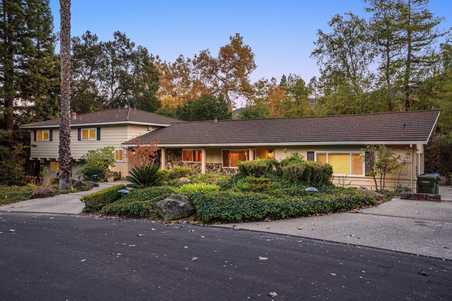 15475 Monte Vista Dr, Saratoga, CA 95070 5 Beds 3/1 Baths (Sold