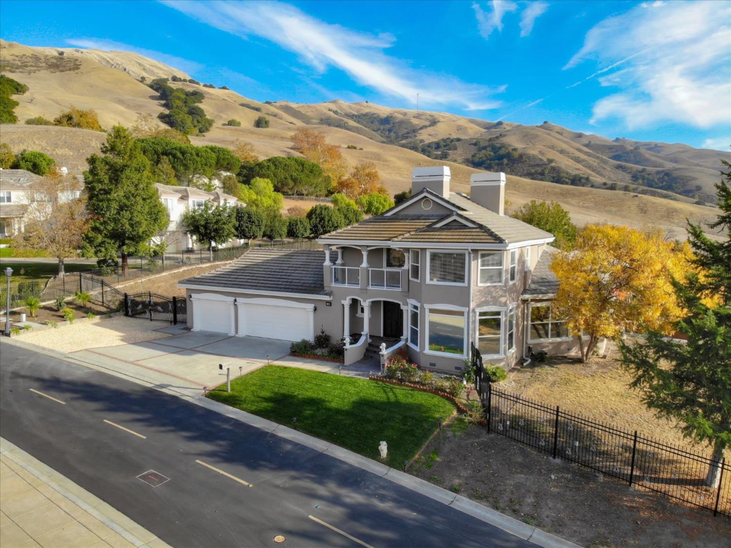 2909 Grapevine Ter, Fremont, CA 94539 4 Beds 3/1 Baths (Active