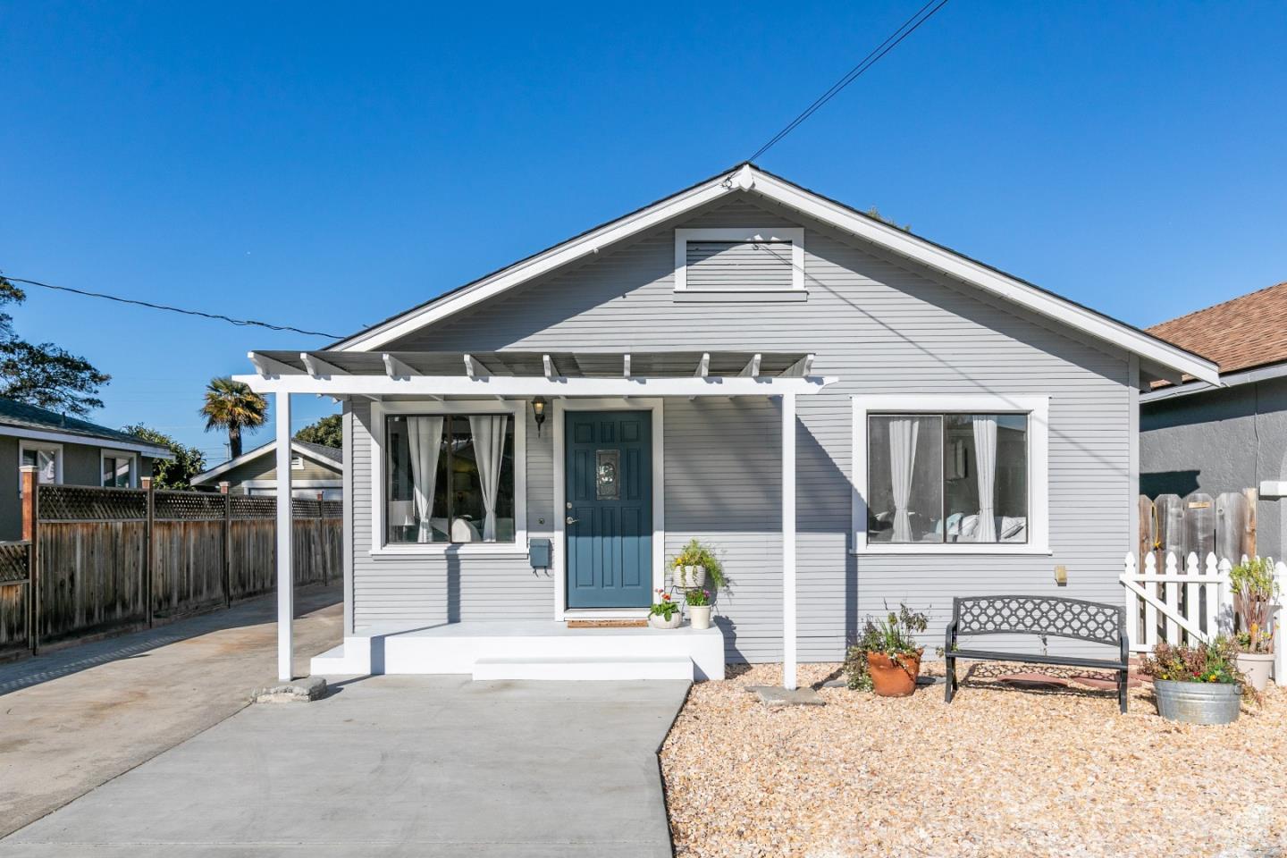 Detail Gallery Image 1 of 1 For 739 Hamilton Ave, Seaside,  CA 93955 - 2 Beds | 2 Baths
