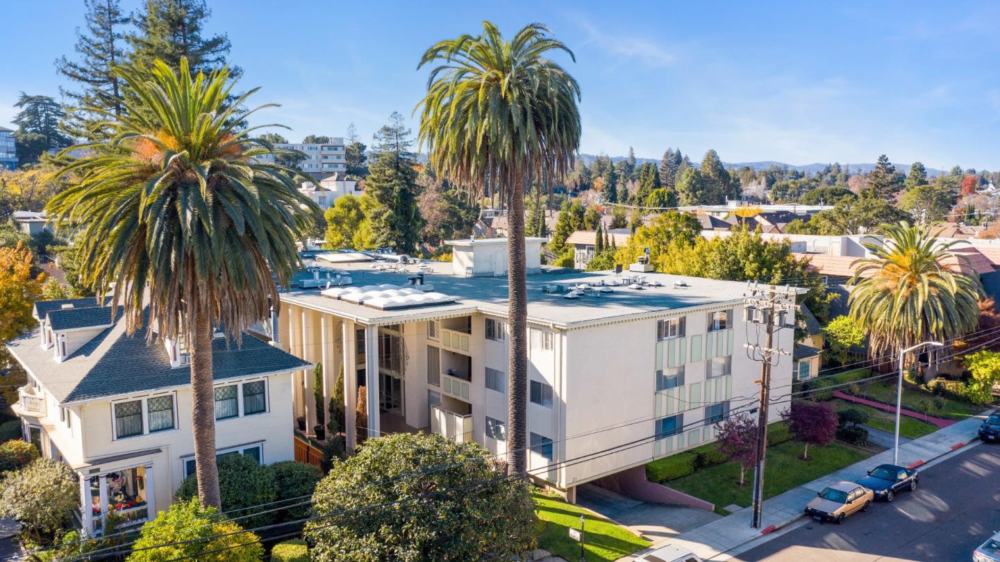 211 Elm St, San Mateo, CA 94401 3 Beds 2/1 Baths (Sold