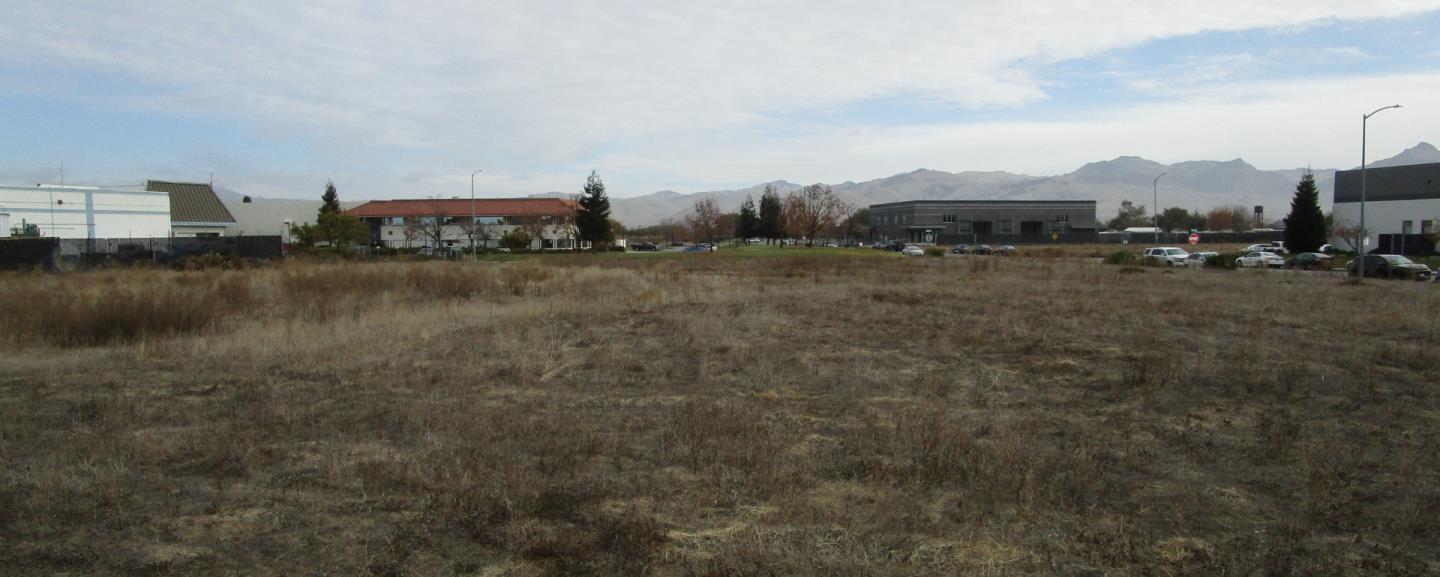2300 Bert Drive, HOLLISTER, California 95023, ,Comm Lots And Land,For Sale,Bert Drive,40963521