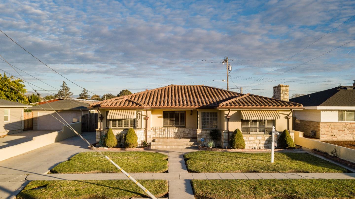 315 San Juan Dr, Salinas, CA 93901 4 Beds 2 Baths (Sold) ML81823154 MLSL
