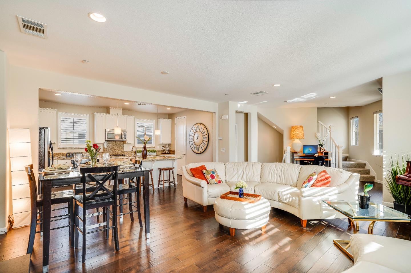Detail Gallery Image 1 of 1 For 639 Turnbuckle Dr #1502,  Redwood City,  CA 94063 - 3 Beds | 3/1 Baths