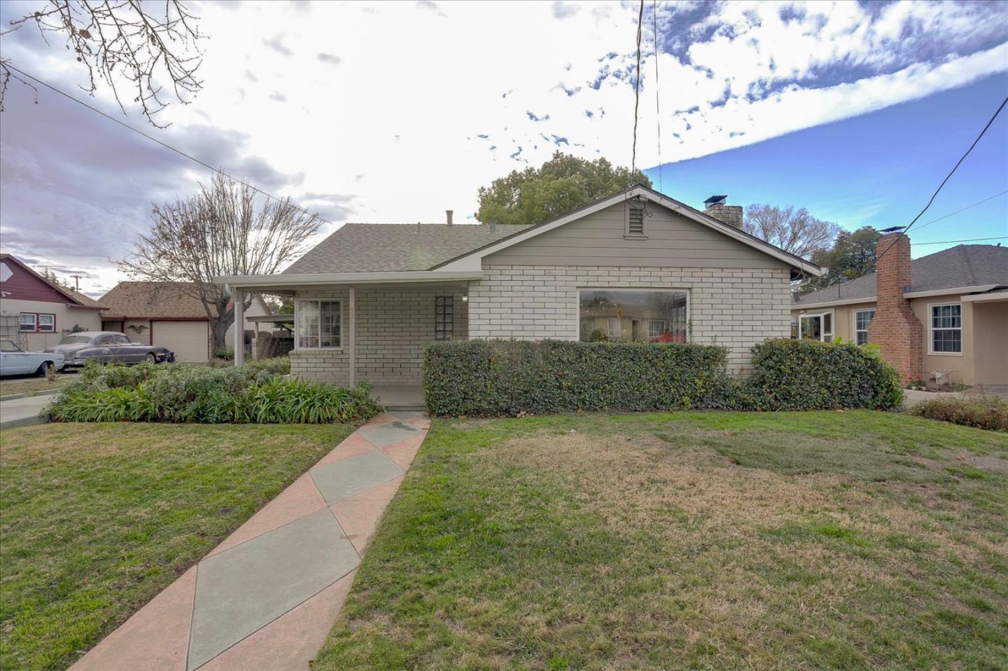 431 N 21st St, San Jose, CA 95112 3 Beds 2 Baths (Sold