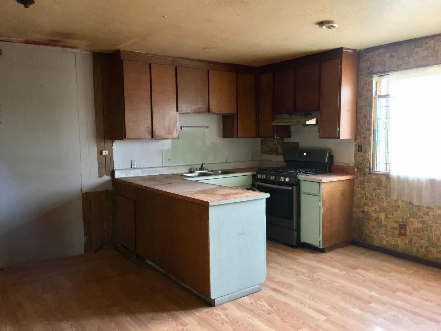 1552 Pomona Avenue, SAN JOSE, California 95110, ,Comm Industrial For Sale,For Sale,Pomona Avenue,40961911