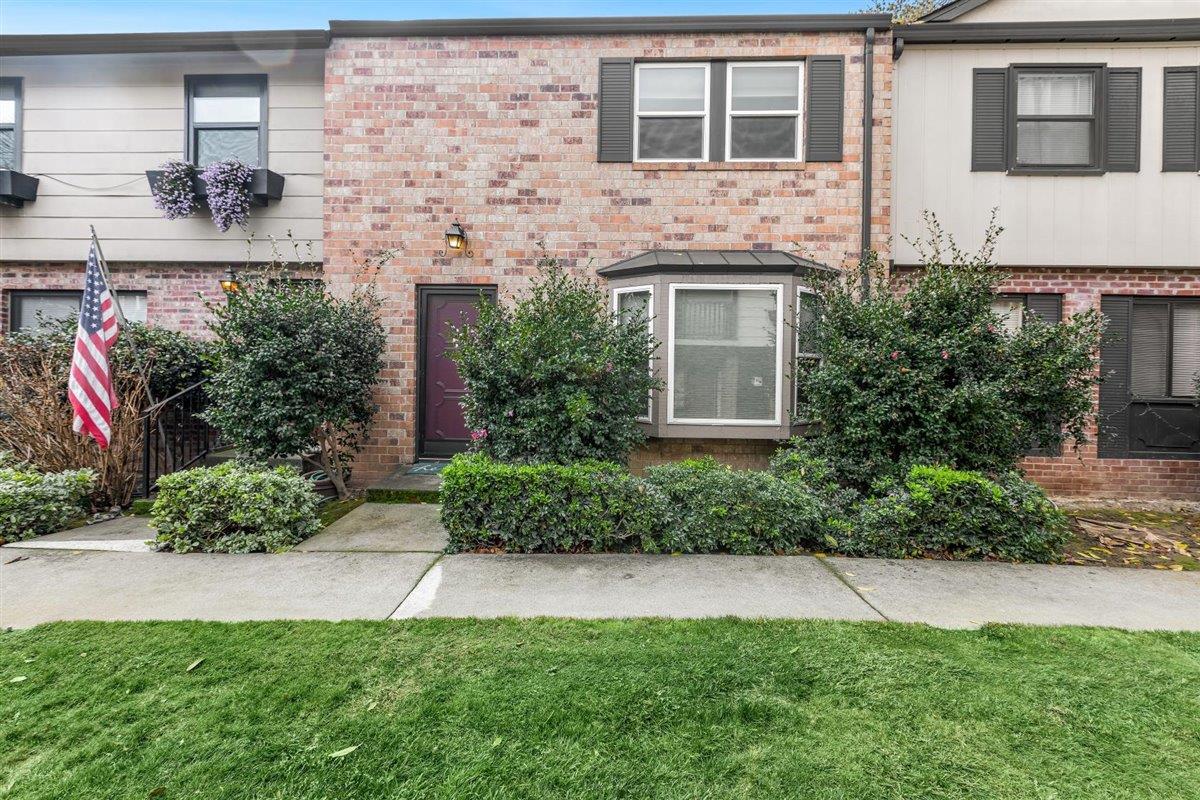 Detail Gallery Image 1 of 1 For 1434 Carnot Dr, San Jose,  CA 95126 - 3 Beds | 1/1 Baths