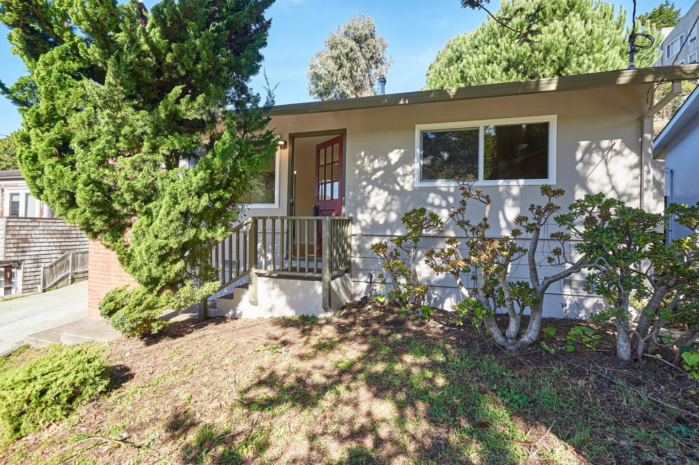 Detail Gallery Image 1 of 1 For 725 Rockaway Beach Ave, Pacifica,  CA 94044 - 2 Beds | 1 Baths