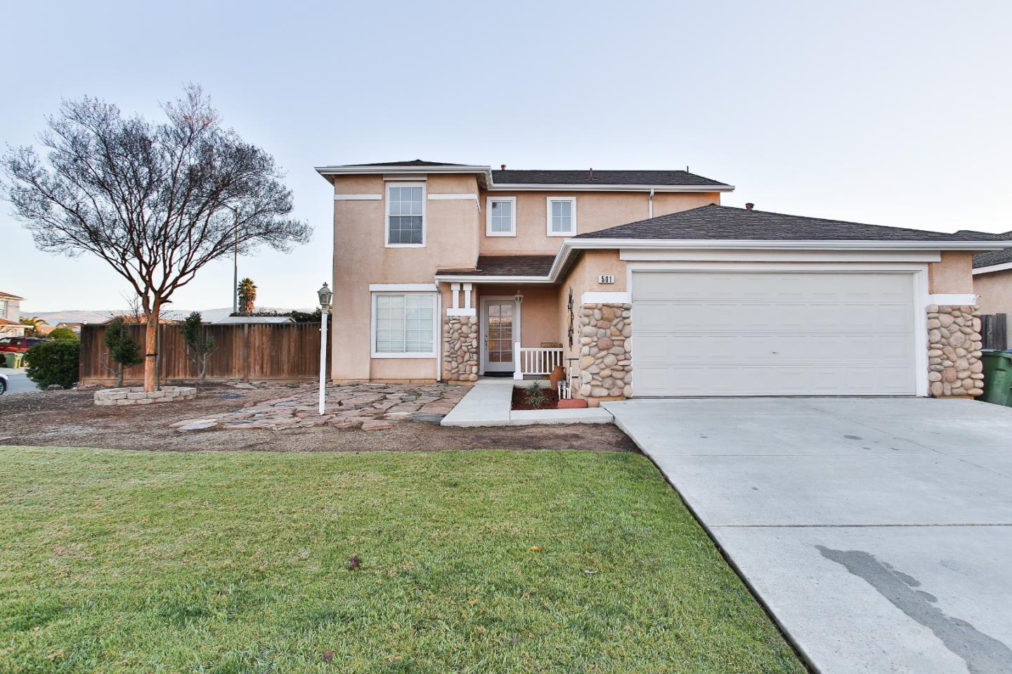 501 Ripley Cir, Gonzales, CA 93926 4 Beds 2/1 Baths (Sold