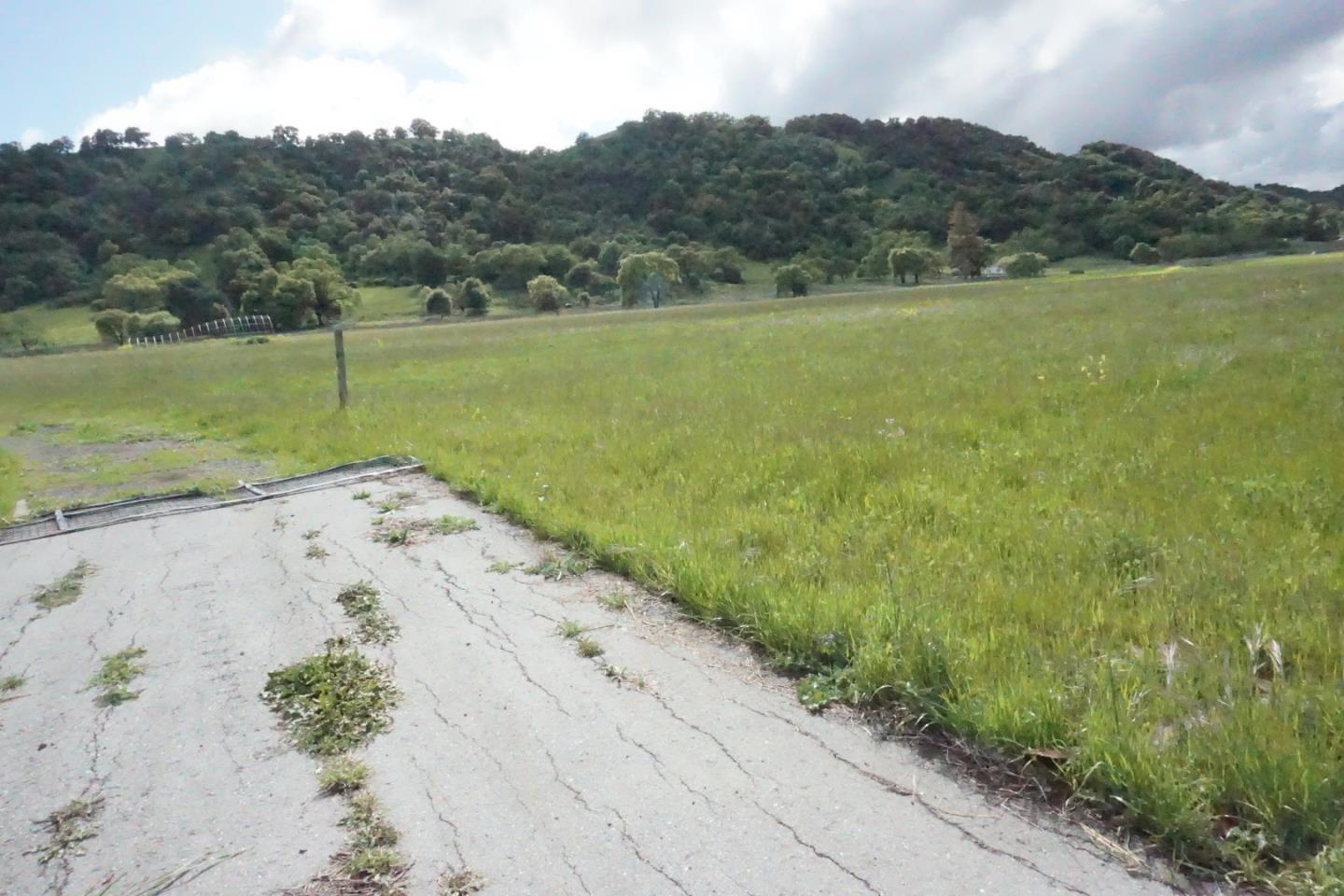 10725 Hale Avenue, MORGAN HILL, California 95037, ,Lots And Land,For Sale,Hale Avenue,40961976