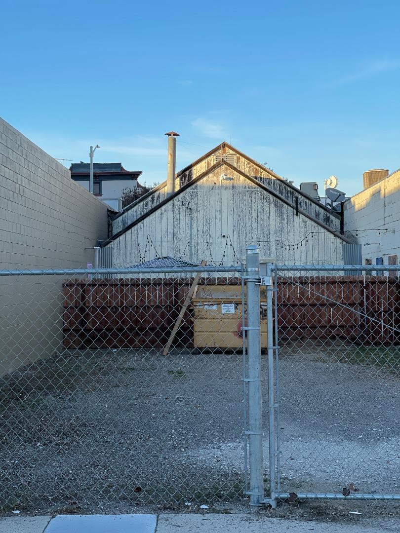 215 Fifth Street, HOLLISTER, California 95023, ,Comm Industrial For Sale,For Sale,Fifth Street,40961983