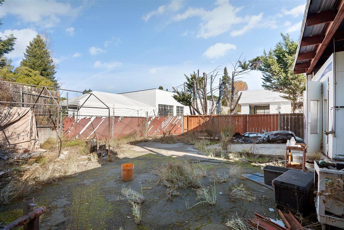 12 Montford Avenue, MILL VALLEY, California 94941, ,Comm Industrial For Sale,For Sale,Montford Avenue,40962026