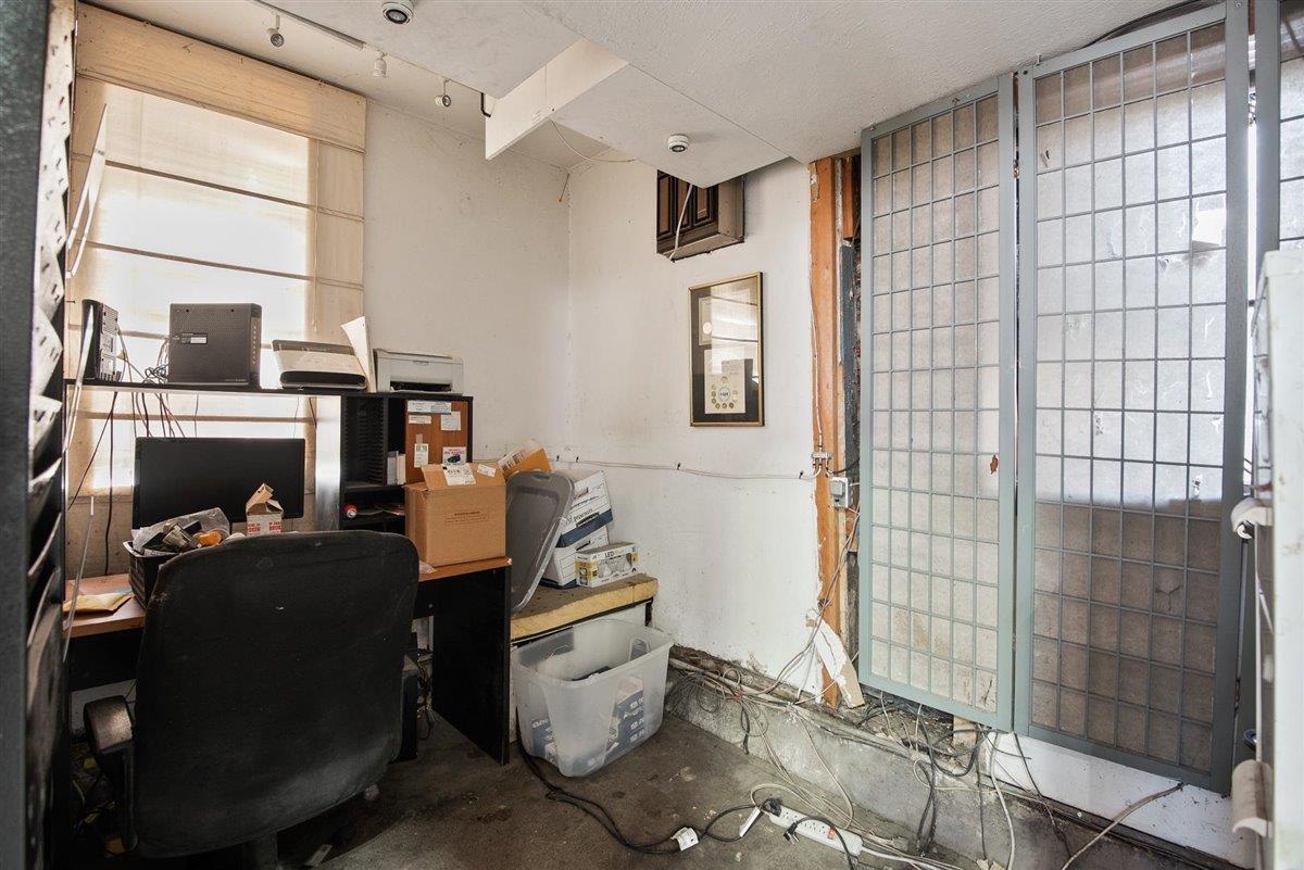 12 Montford Avenue, MILL VALLEY, California 94941, ,Comm Industrial For Sale,For Sale,Montford Avenue,40962026