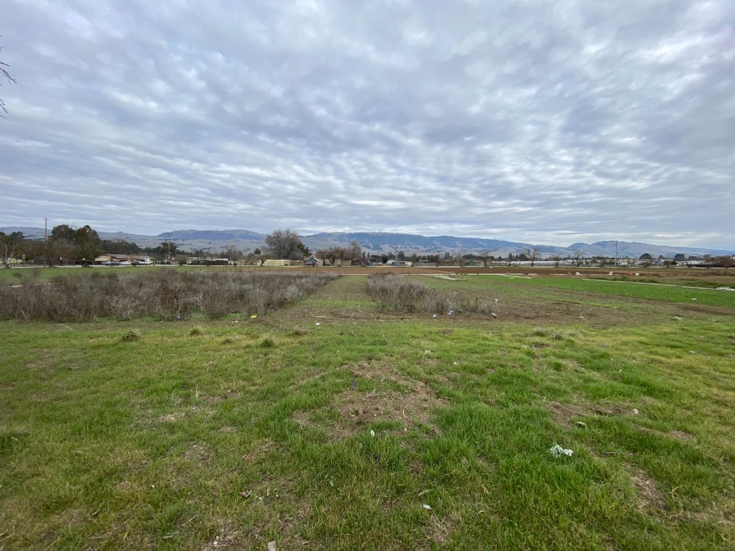 1020 San Martin Avenue, SAN MARTIN, California 95046, ,Lots And Land,For Sale,San Martin Avenue,40962058