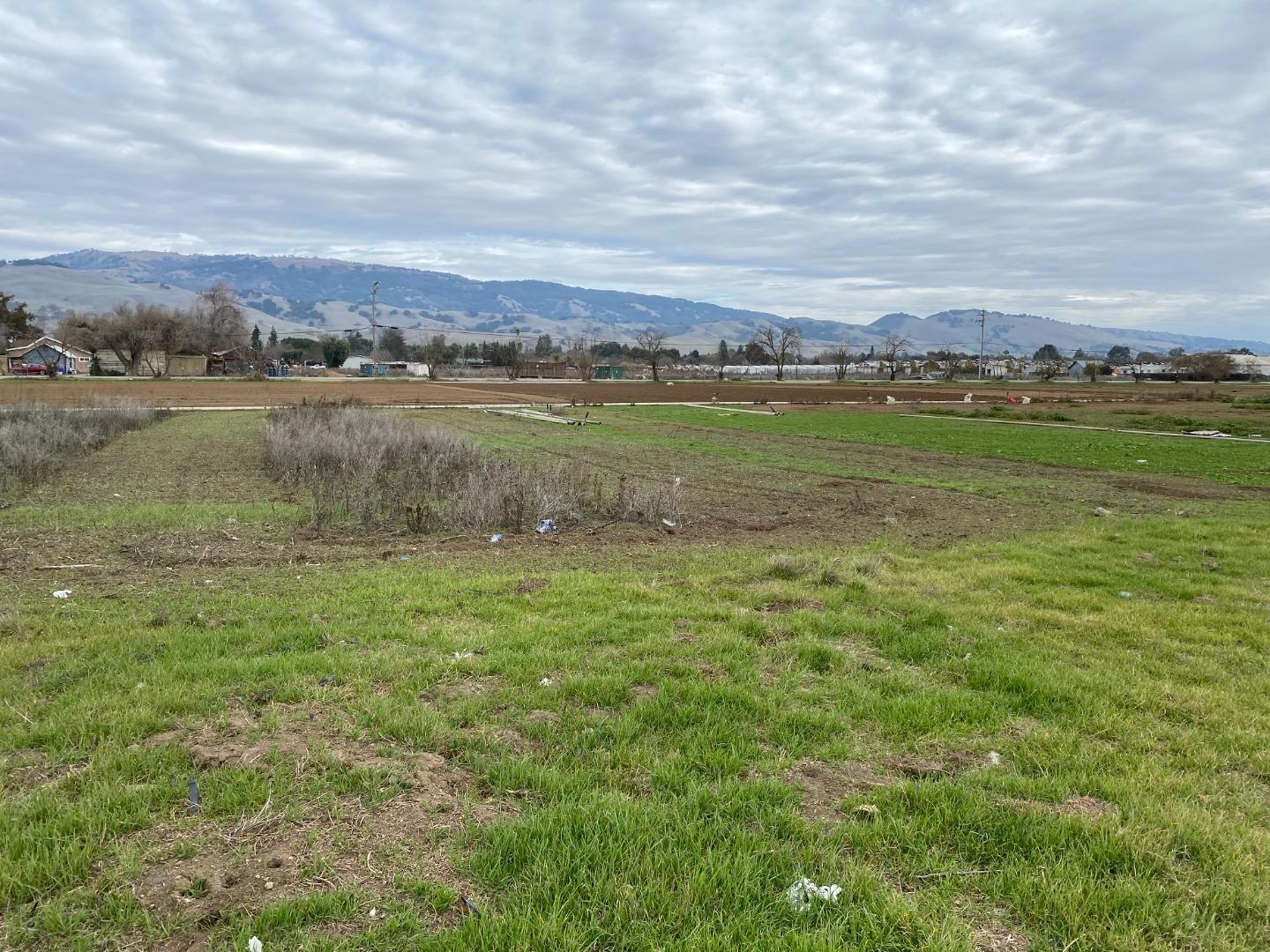 1020 San Martin Avenue, SAN MARTIN, California 95046, ,Lots And Land,For Sale,San Martin Avenue,40962058