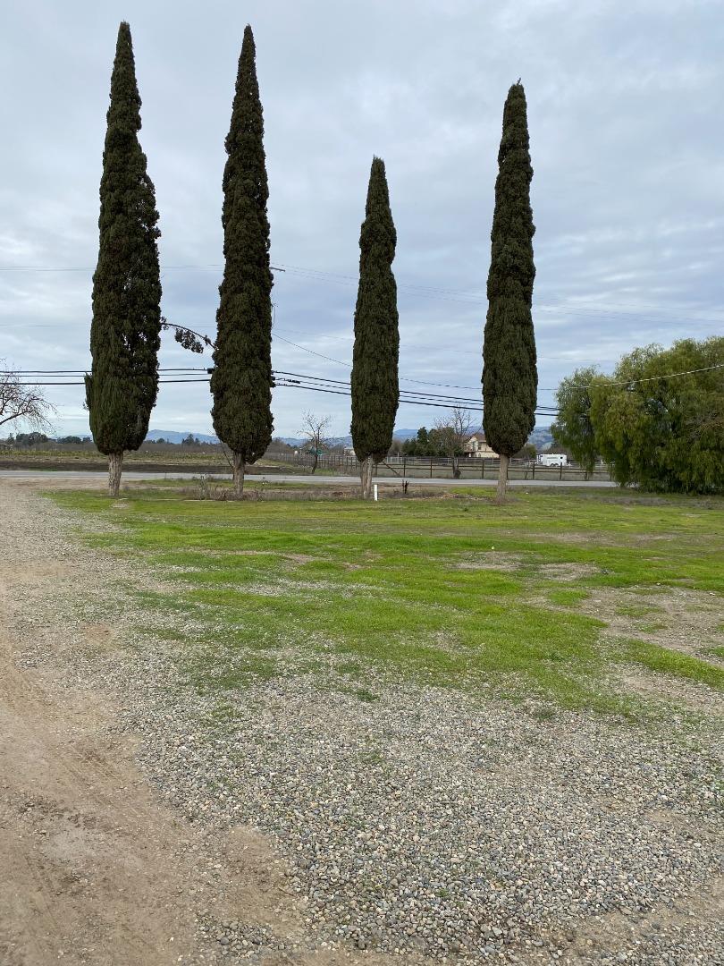 1020 San Martin Avenue, SAN MARTIN, California 95046, ,Lots And Land,For Sale,San Martin Avenue,40962058