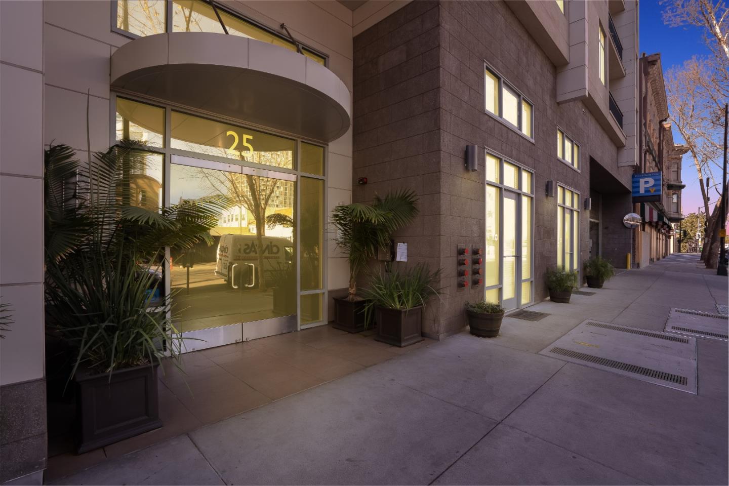 Detail Gallery Image 1 of 1 For 25 S 3rd St #113,  San Jose,  CA 95113 - 1 Beds | 1 Baths