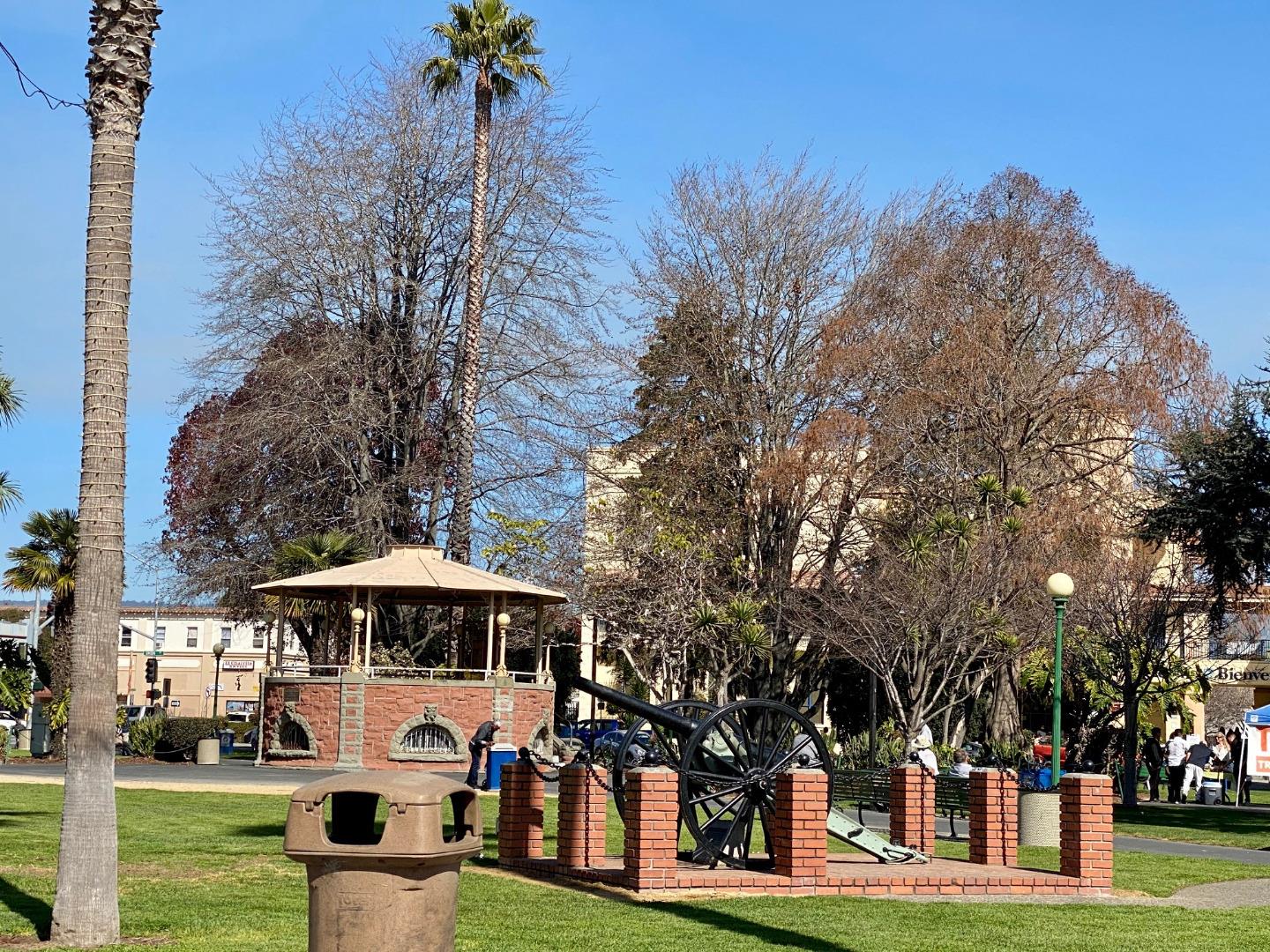 335 Main Street, WATSONVILLE, California 95076, ,Comm Industrial For Lease,For Rent,Main Street,40962097