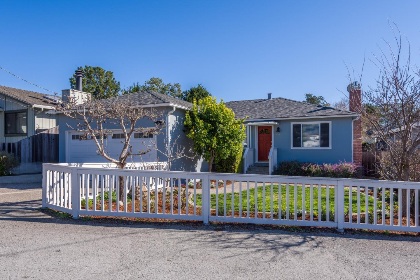 430 Montecito Ave, El Granada, CA 94018 3 Beds 2 Baths (Sold