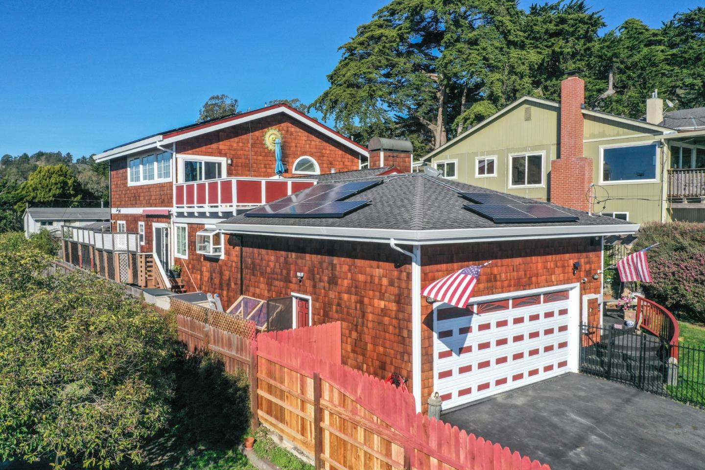 223 Francisco St, El Granada, CA 94018 3 Beds 3 Baths (Sold