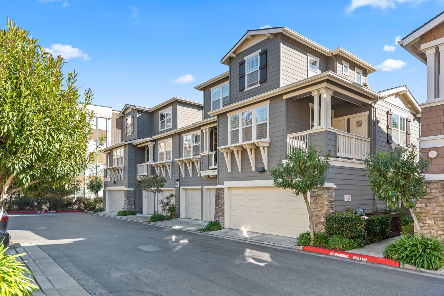 600 Live Oak Way 601, Belmont, CA 94002 2 Beds 2/1 Baths (Sold