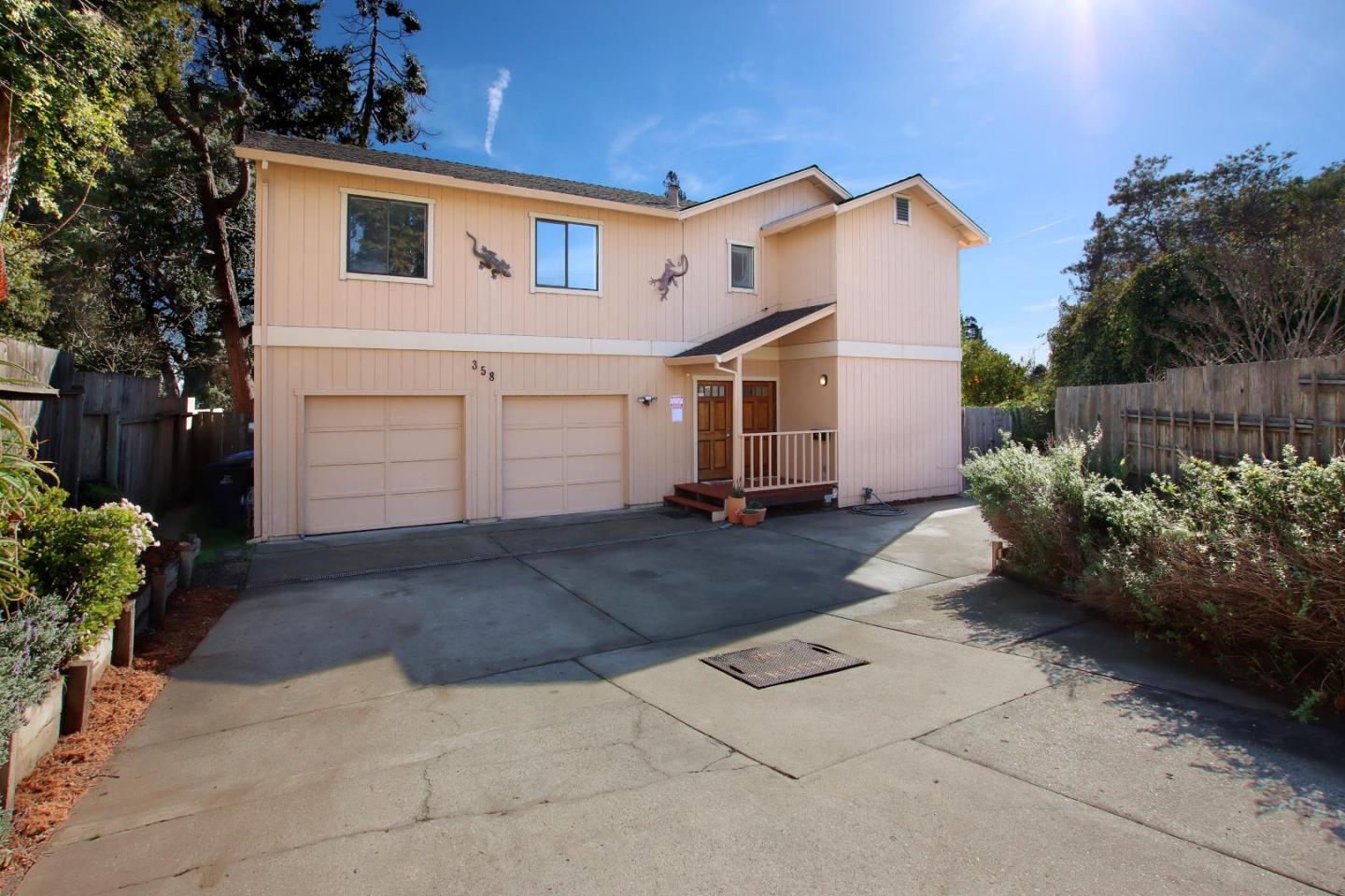 Detail Gallery Image 1 of 1 For 358 Plymouth St, Santa Cruz,  CA 95060 - 3 Beds | 2 Baths