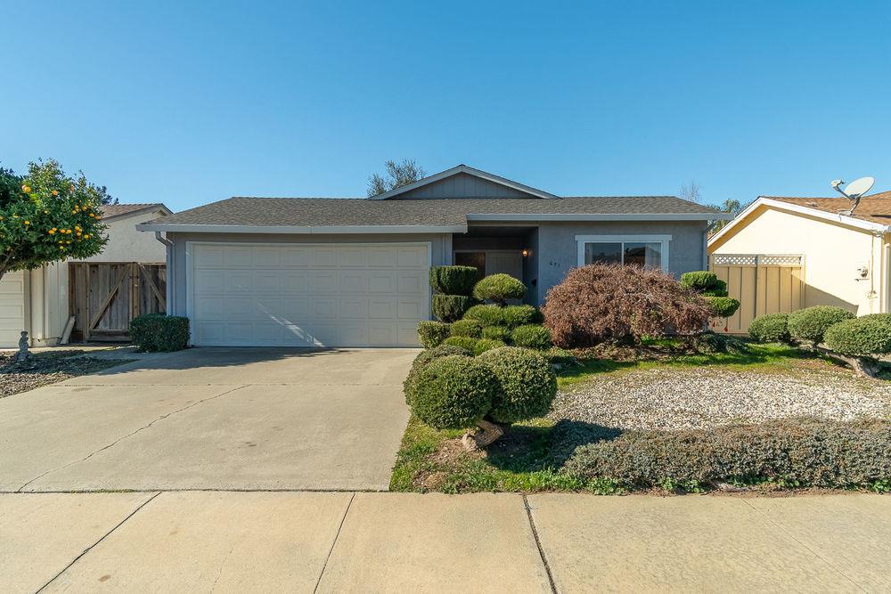 Detail Gallery Image 1 of 1 For 631 Peartree Dr, Watsonville,  CA 95076 - 2 Beds | 2 Baths