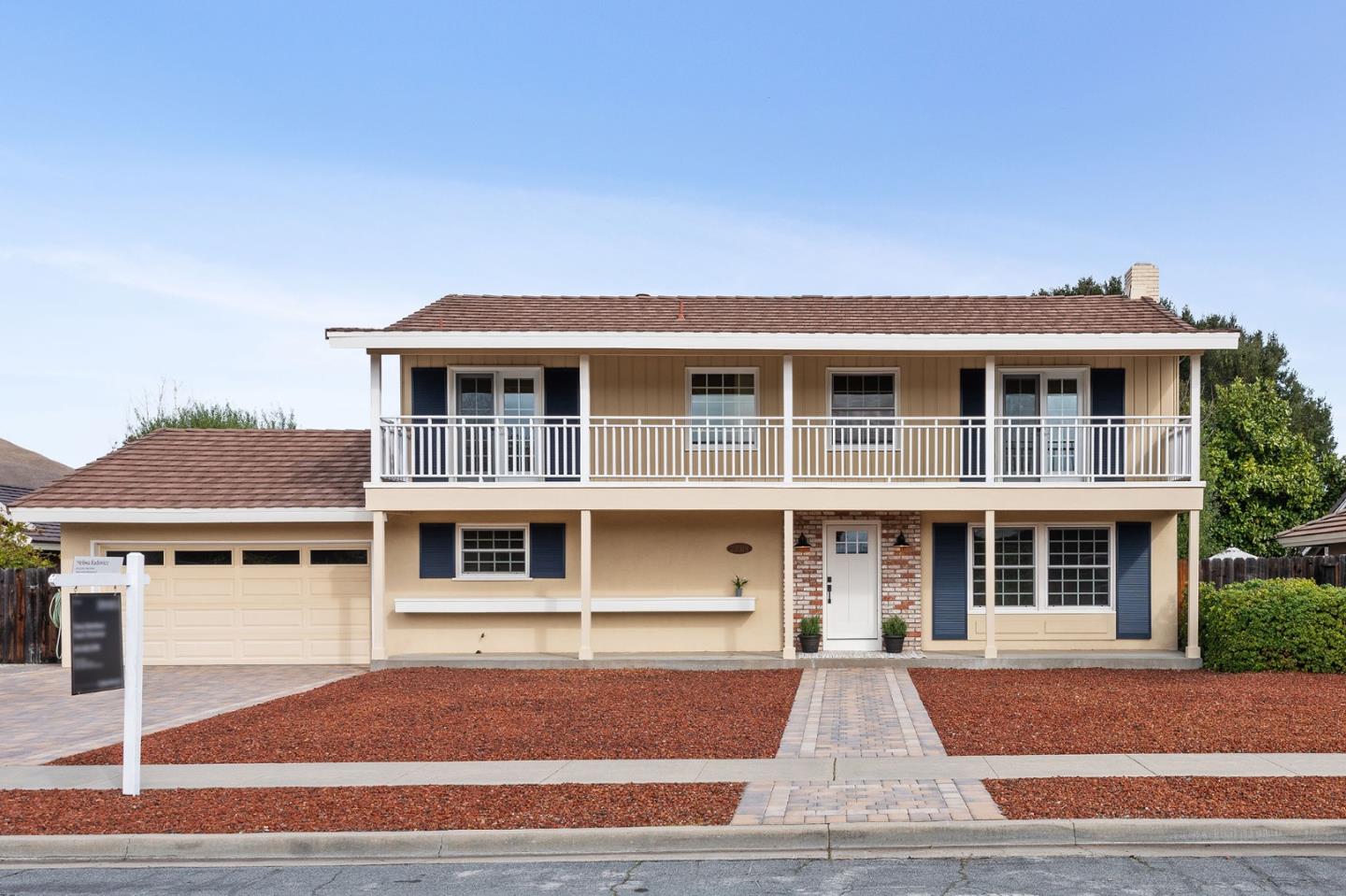 Detail Gallery Image 1 of 1 For 22319 Davenrich St, Salinas,  CA 93908 - 4 Beds | 2/1 Baths