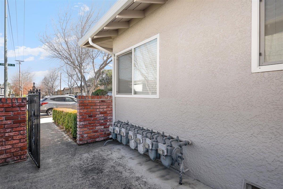 1683 Ontario Drive, SUNNYVALE, California 94087, ,Comm Ri Multi-units 5+,For Sale,Ontario Drive,ML81827391