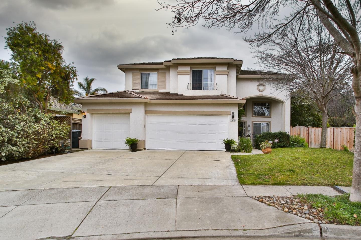 1062 Fitzgerald St, Salinas, CA 93906 4 Beds 3 Baths (Sold