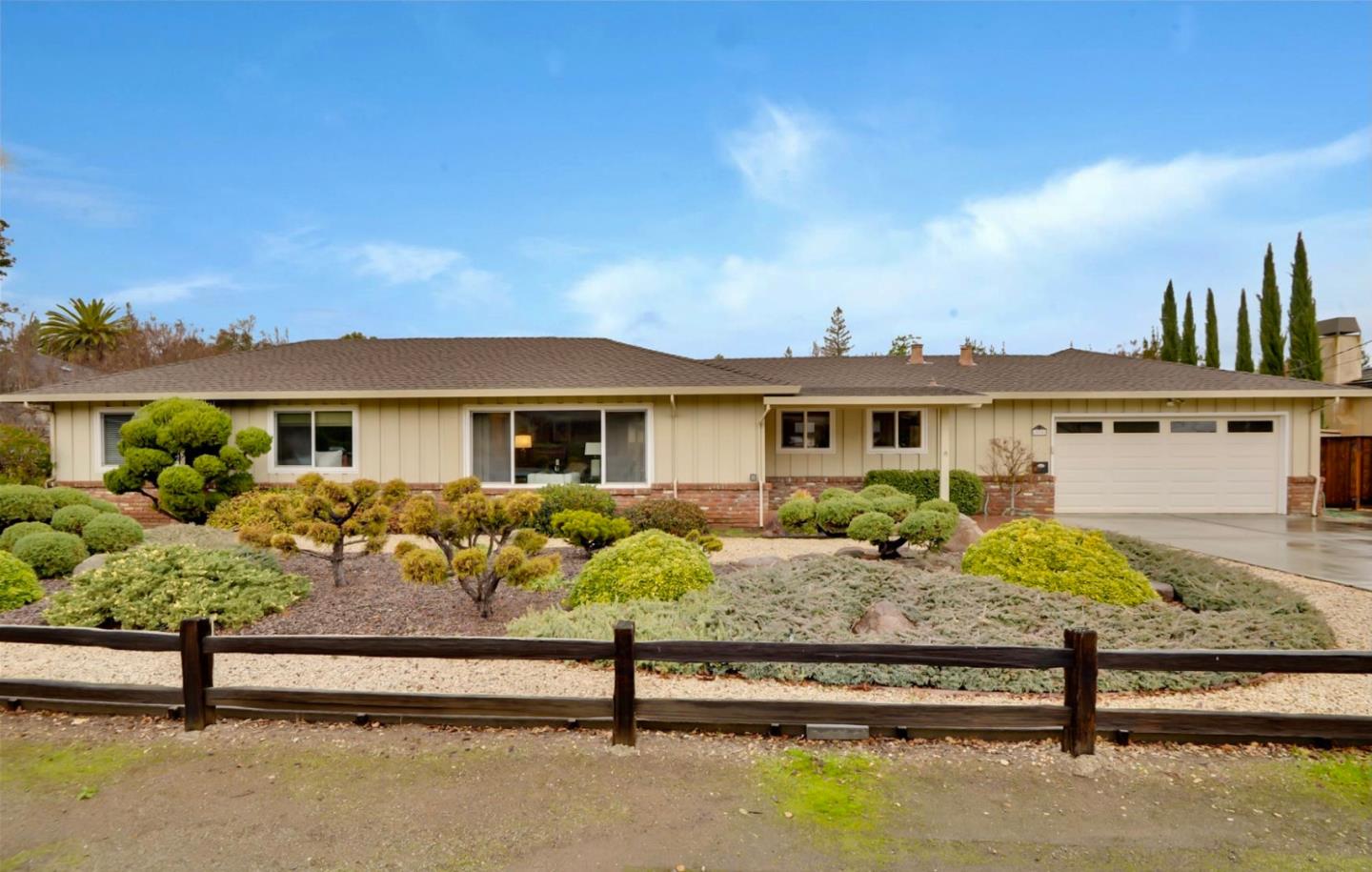 215 Hawthorne Ave, Los Altos, CA 94022 3 Beds 2/1 Baths (Sold