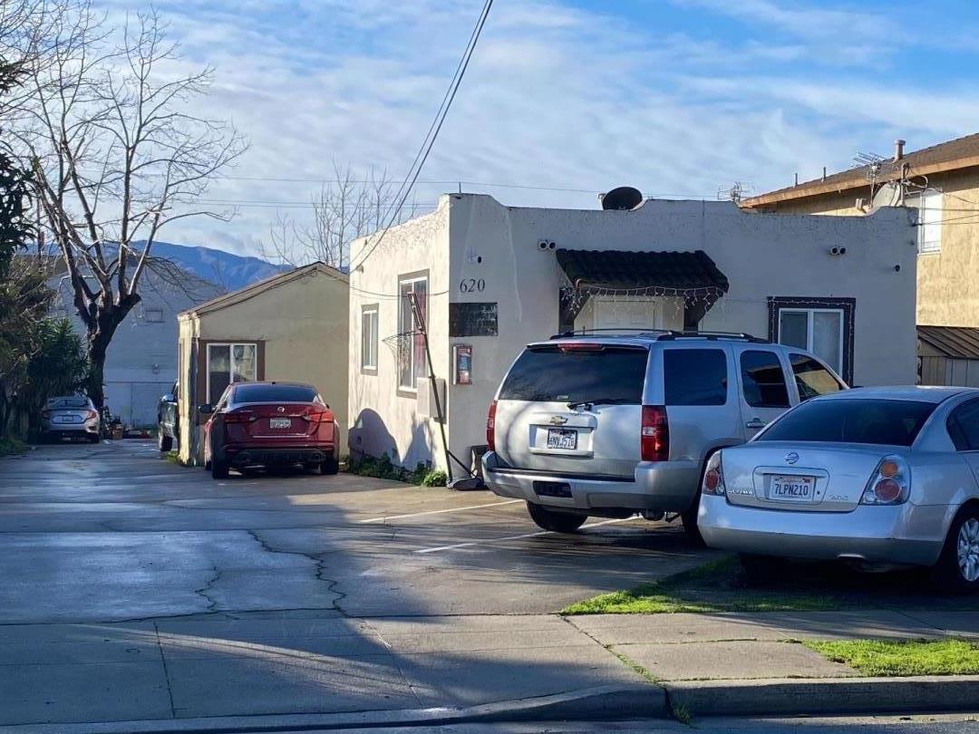620 Roosevelt Street, SALINAS, California 93905, ,Comm Ri Multi-units 5+,For Sale,Roosevelt Street,ML81827715