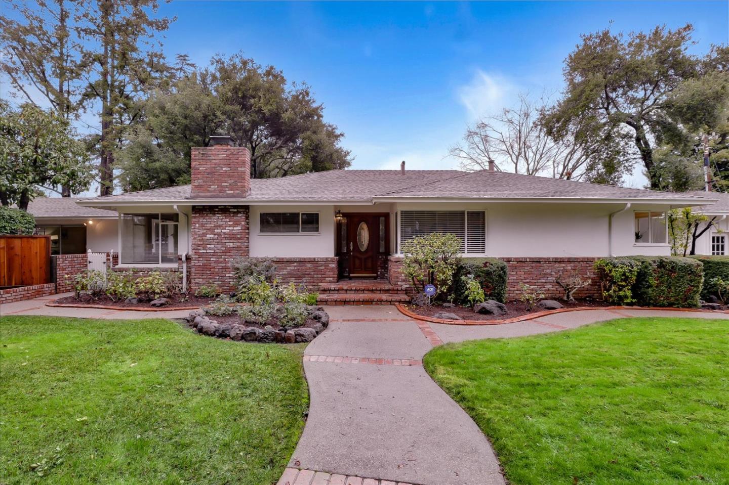 1385 Fremont Ave, Los Altos, CA 94024 5 Beds 2/1 Baths (Sold