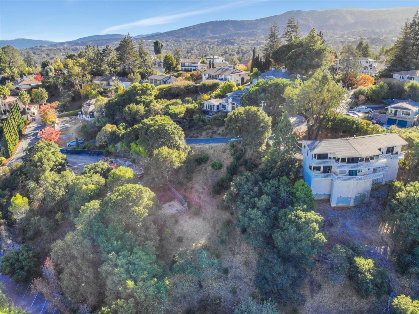 899 Madonna Way, LOS ALTOS, California 94024, ,Lots And Land,For Sale,Madonna Way,40963065