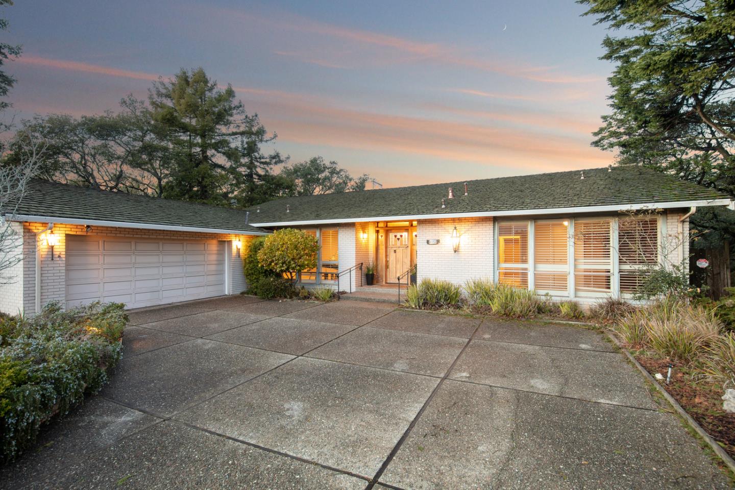 Skyline Hillcrest Estates Homes For Sale Skyline Hillcrest Estates Oakland Real Estate Neighborhood Guide Zerodown