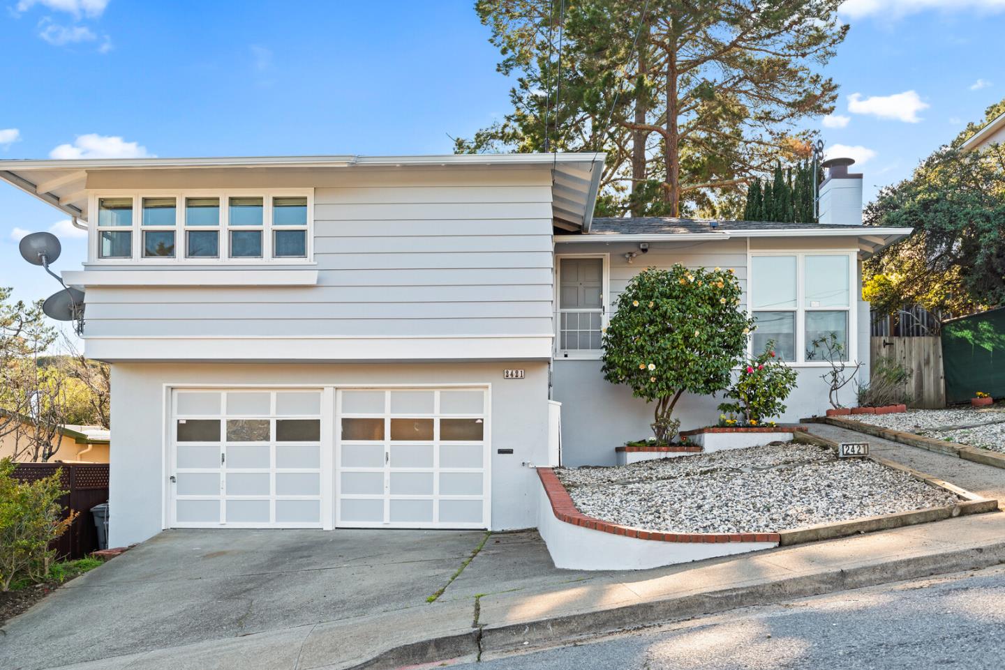 Detail Gallery Image 1 of 1 For 2421 Rosewood Dr, San Bruno,  CA 94066 - 3 Beds | 3/1 Baths