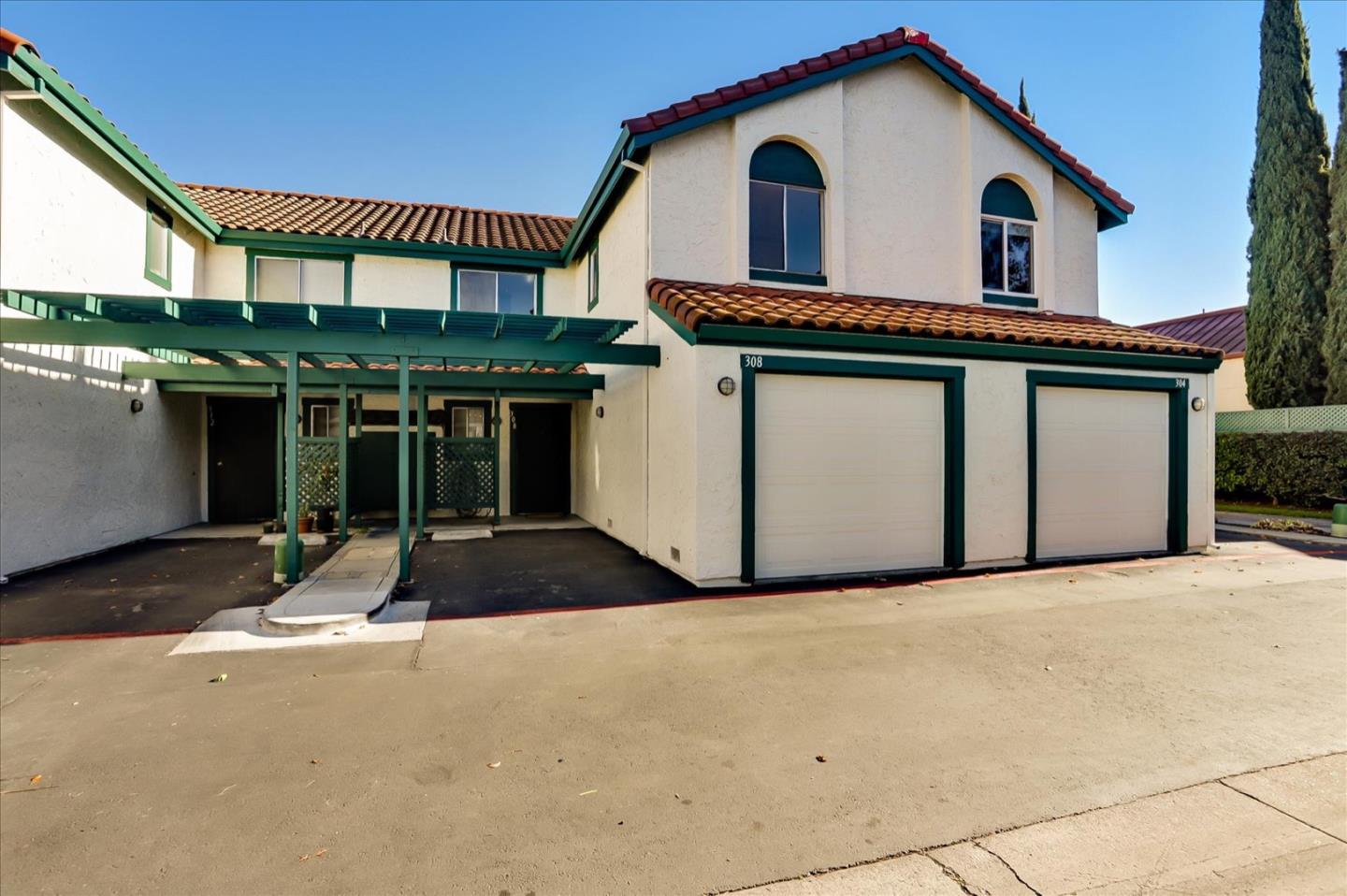 Detail Gallery Image 1 of 1 For 308 Hans Way, San Jose,  CA 95133 - 3 Beds | 2/1 Baths