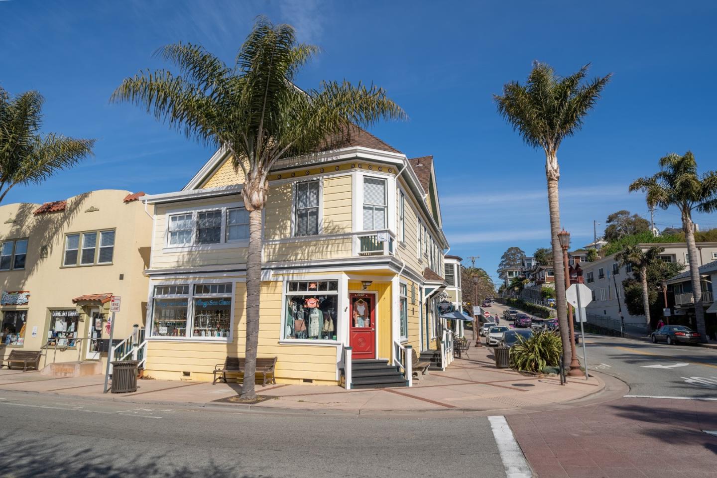 201 Monterey Avenue, CAPITOLA, California 95010, ,Comm Ri Multi-units 5+,For Sale,Monterey Avenue,ML81829249