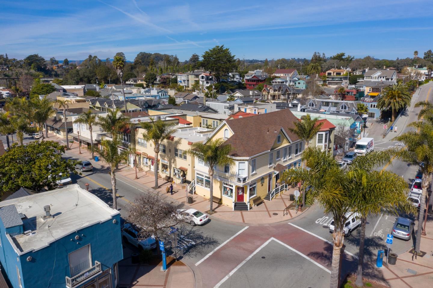 201 Monterey Avenue, CAPITOLA, California 95010, ,Comm Ri Multi-units 5+,For Sale,Monterey Avenue,ML81829249