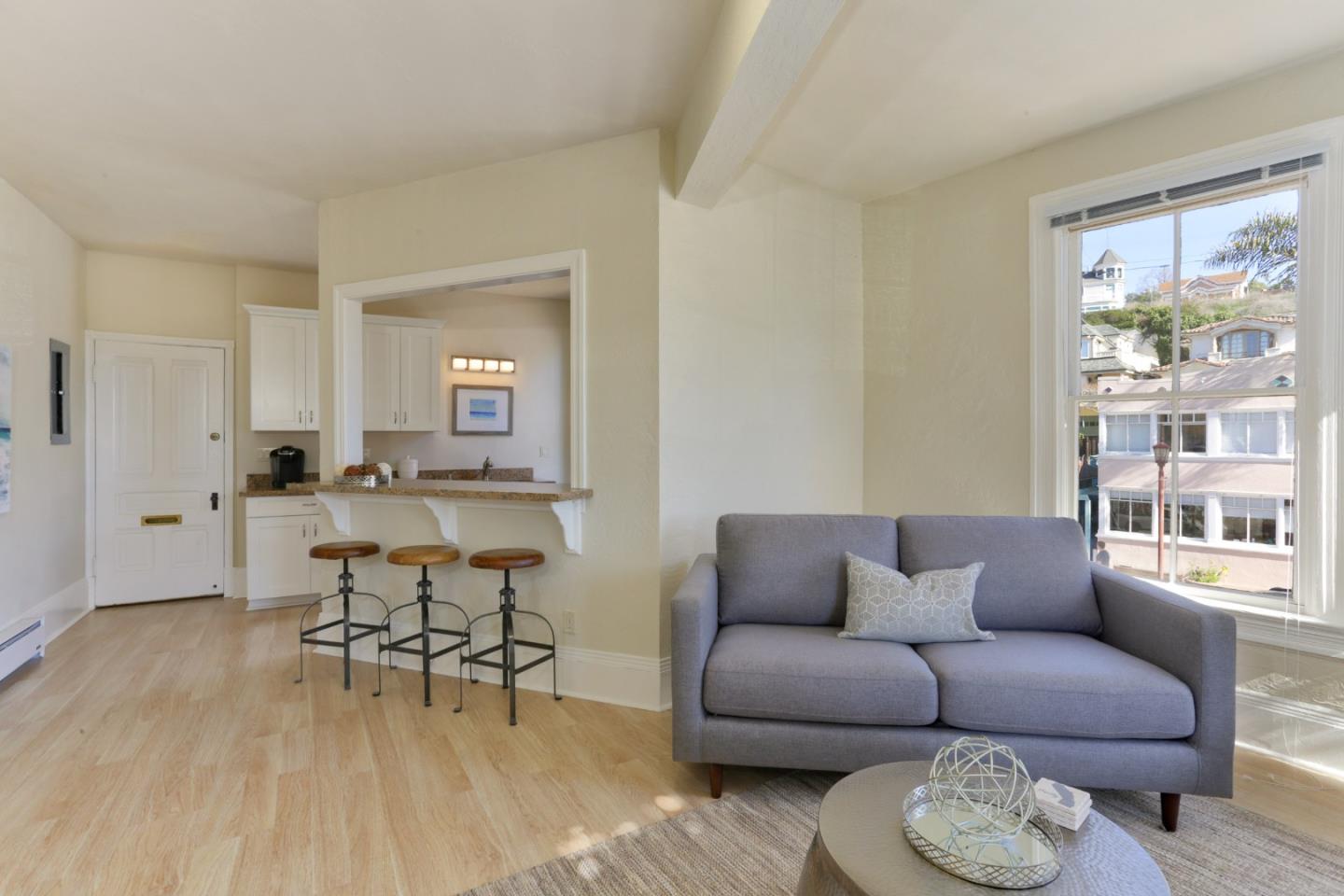 201 Monterey Avenue, CAPITOLA, California 95010, ,Comm Ri Multi-units 5+,For Sale,Monterey Avenue,ML81829249