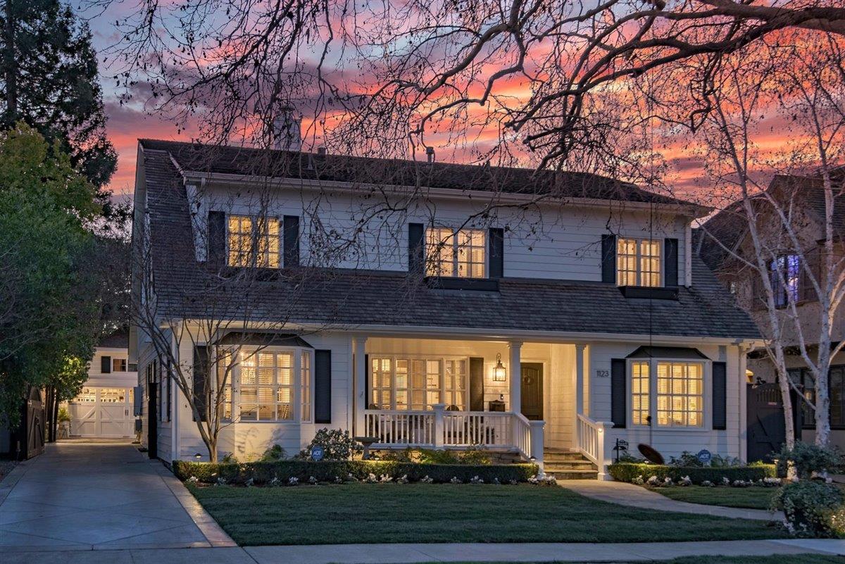 1123 Cherry Ave, San Jose, CA 95125 5 Beds 3/1 Baths (Sold