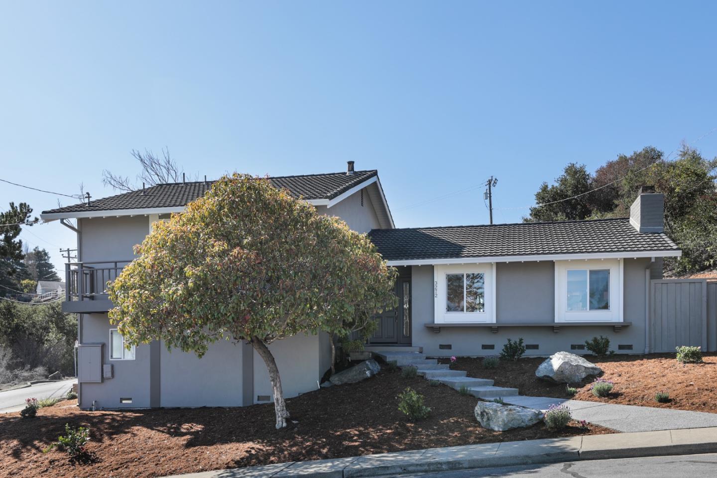 Detail Gallery Image 1 of 1 For 3272 Lori Dr, Belmont,  CA 94002 - 3 Beds | 2/1 Baths